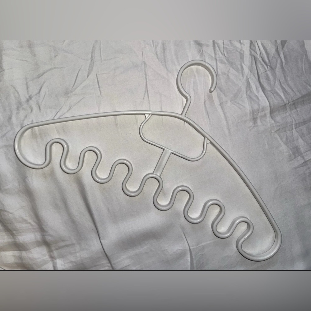Multi-Hook Closet Hanger